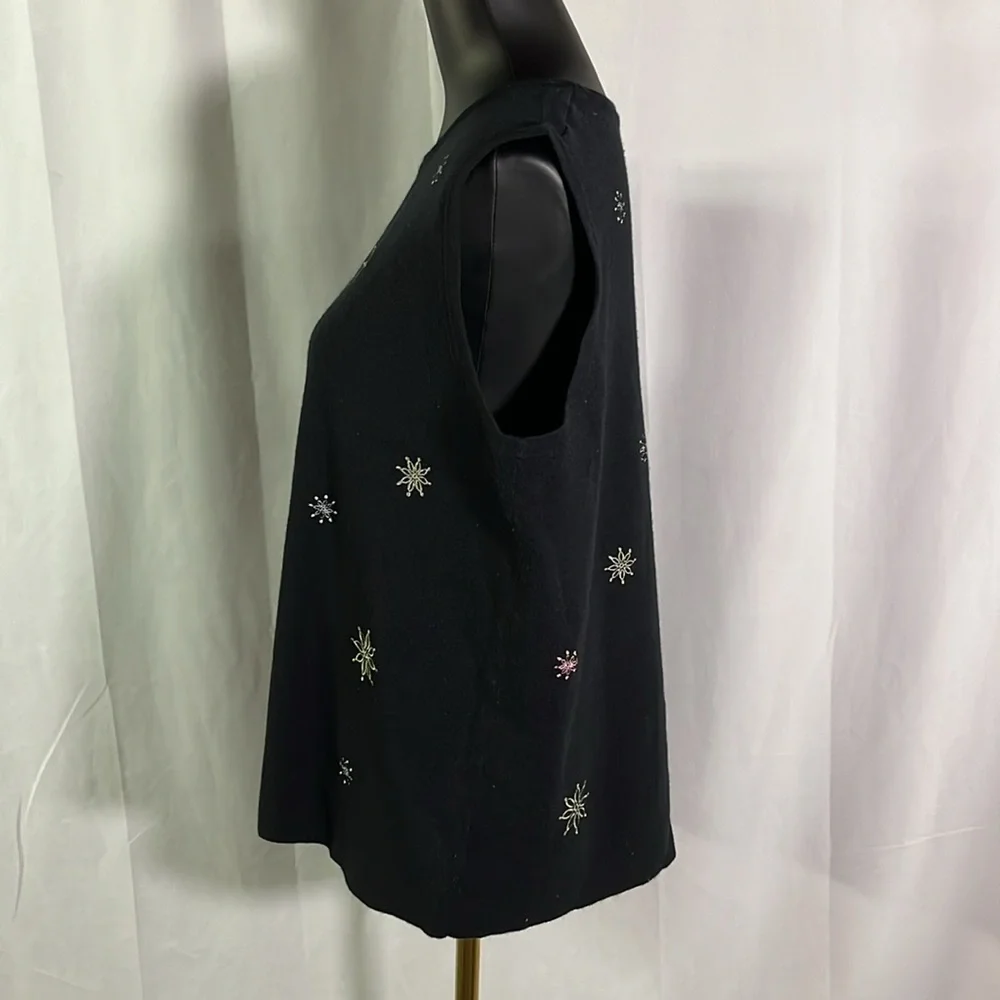 CJ Banks Black Embroidered Snowflake Print Sleeveless Shell Sweater